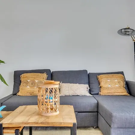 Апартаменты Nuevo Apartamento A Estrenar En By Alterhome